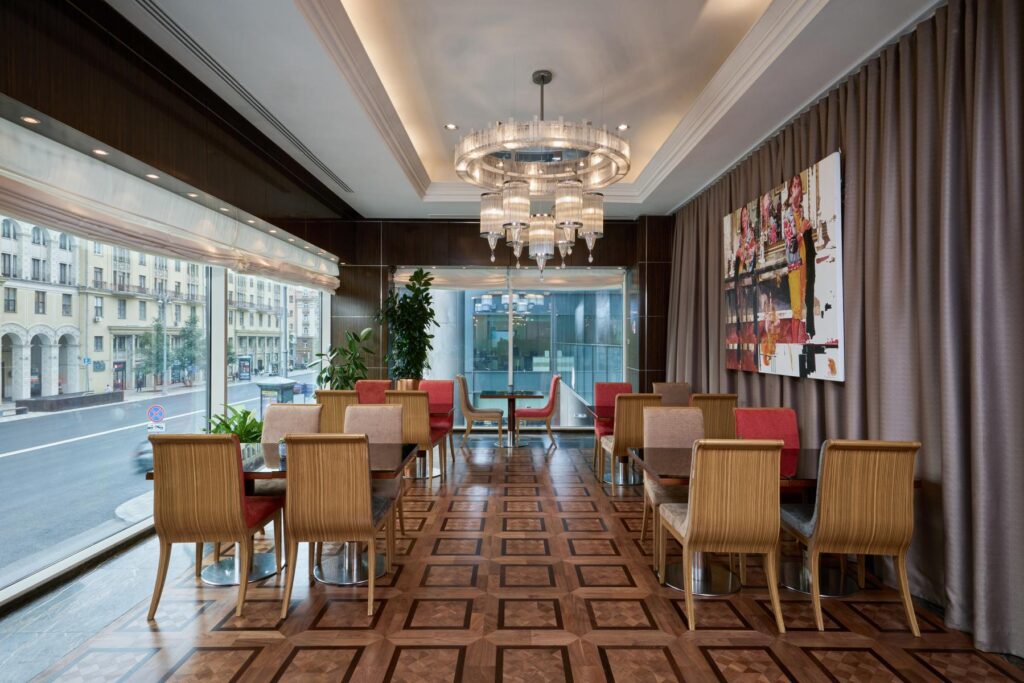 Лучший завтрак в отеле – ресторан «Татлин» в отеле Континенталь – фото 8 | POSH TRAVEL AWARDS Лучший завтрак в отеле – ресторан «Татлин» в отеле Континенталь – фото 7